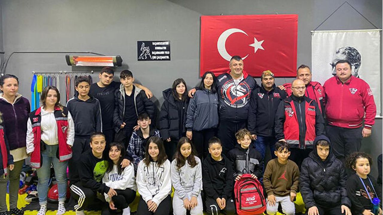 Fihgt Akademi Spor Kulübü Öğrencilerine Eğitim