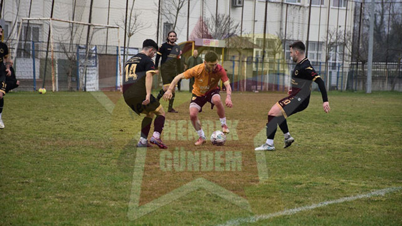 Akova Barışspor Oynadı, As Akyazspor Kazandı