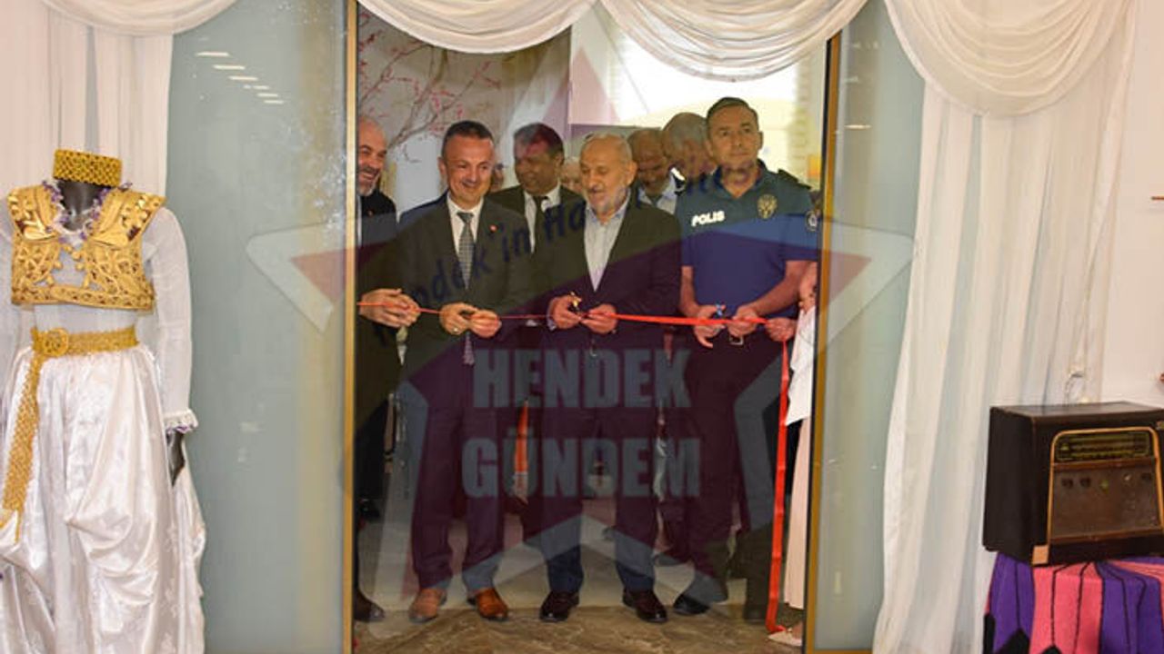 Hendek Halk Eğitimi Merkezinden Yıl Sonu Sergisi