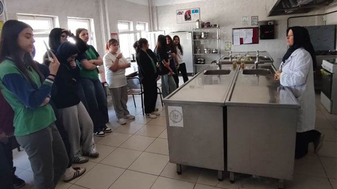 Yenimahalle Kız Mtal’de Okul Tanıtım Etkinliği Gerçekleştirildi