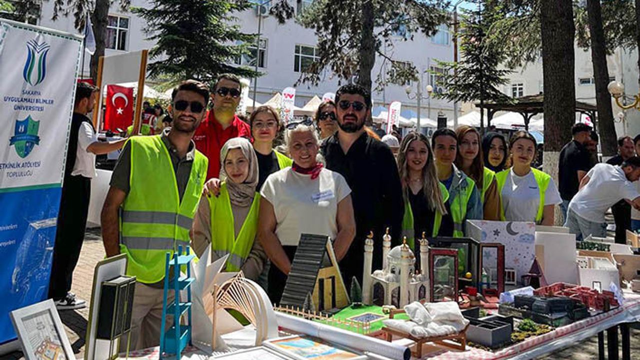 Hendek’te ‘Dijital Dönüşüm’ Temalı Kariyer Zirvesi