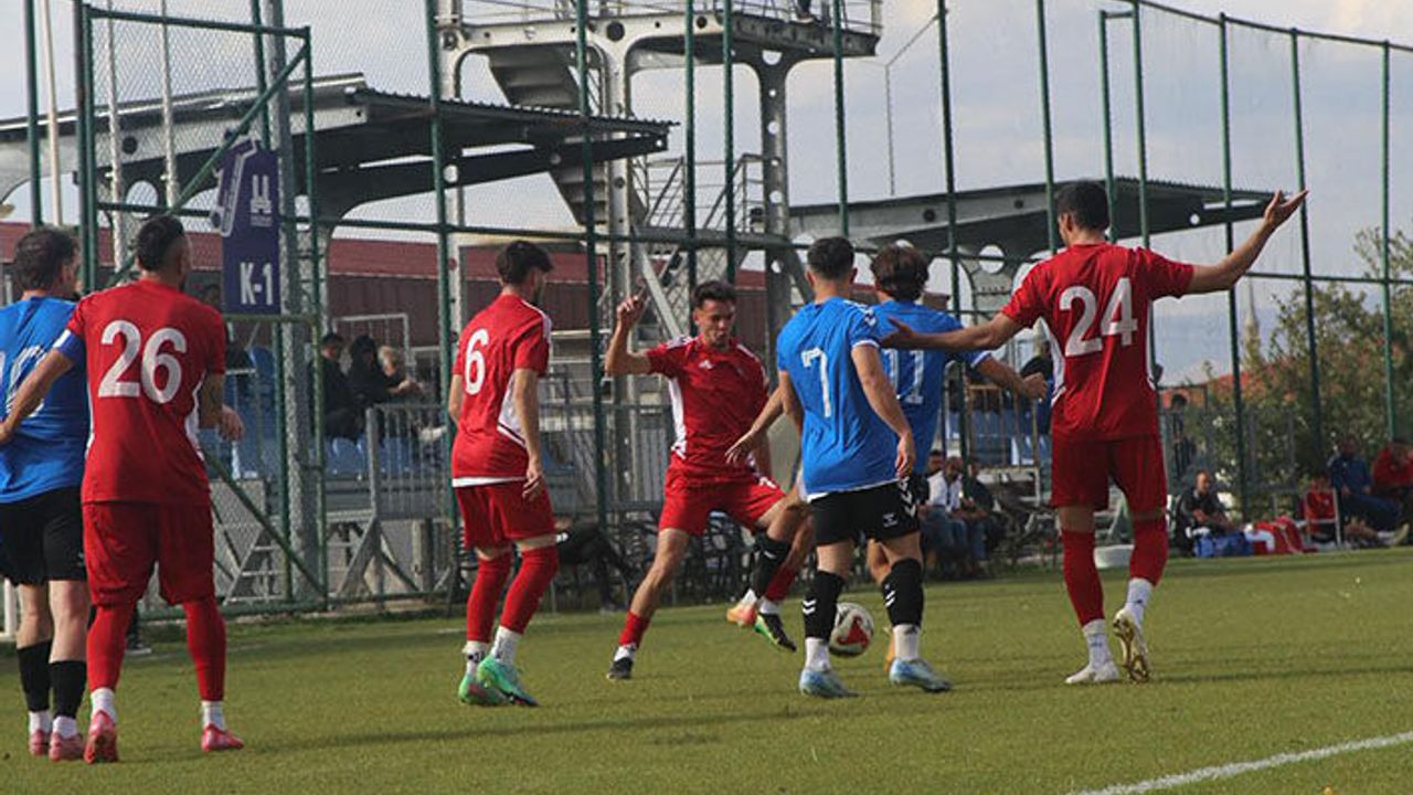 Kamptaki İlk Hazırlık Maçında Gol Sesi Çıkmadı