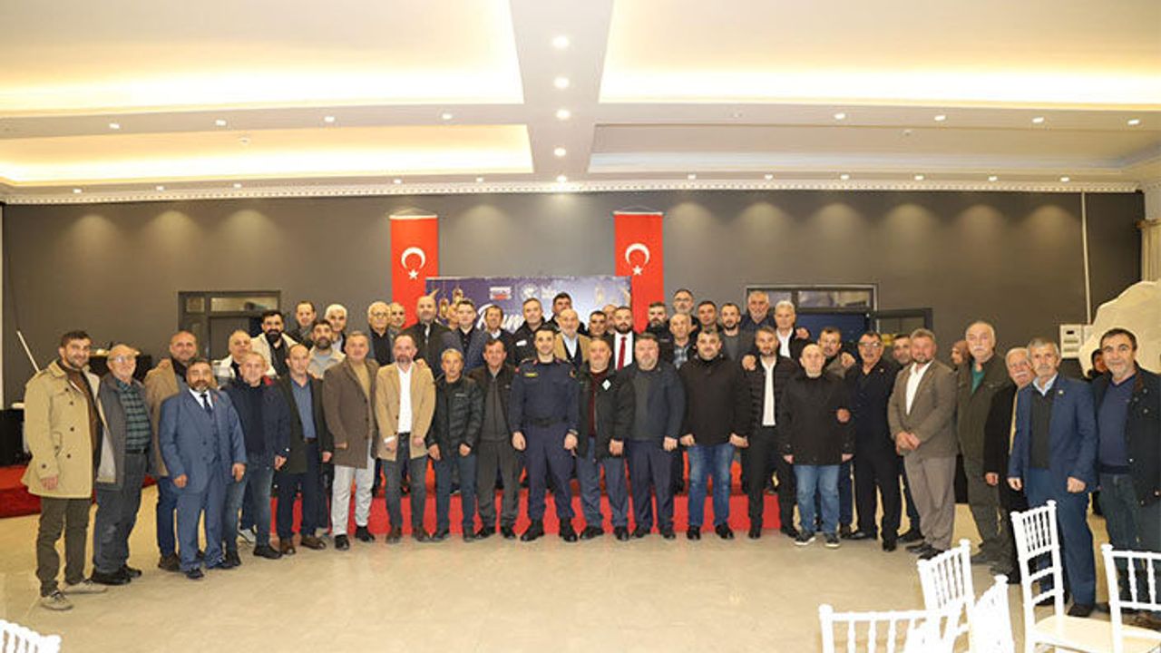 Hendek’te Muhtarlar İftarda Bir araya geldi