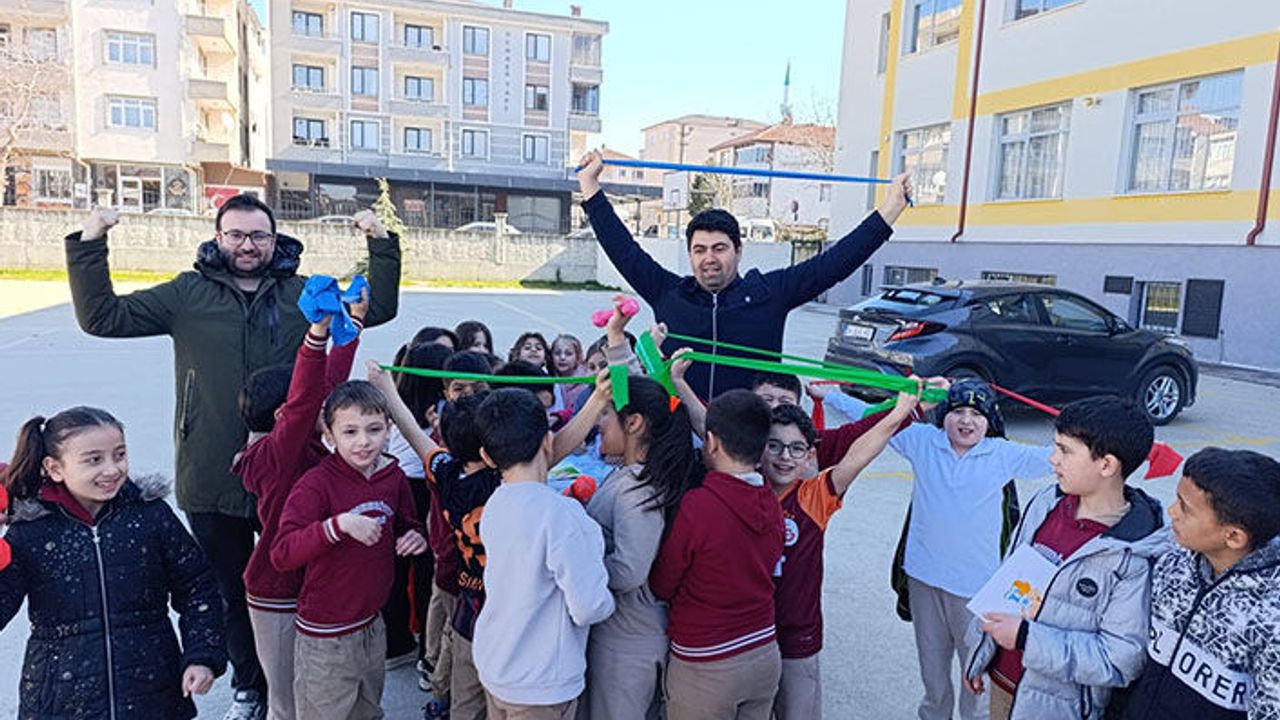 Sağlıklı Çocuk, Sağlıklı Gelecek Projesi Hendek’te Miniklerle Buluştu