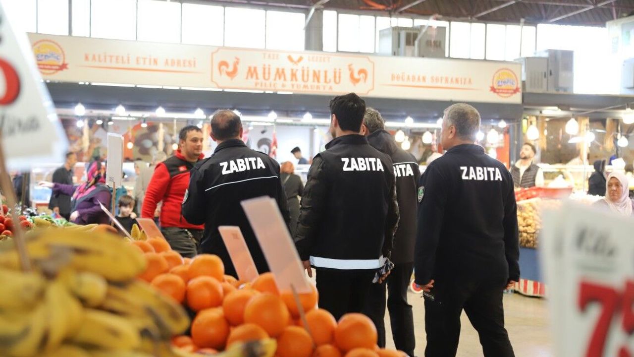 Hendek’te Pazar Yerinde Denetimler Sürüyor