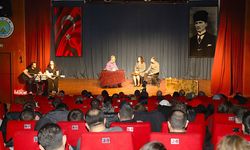 Hayrola Karyola’ Adlı Tiyatro Oyununa Büyük İlgi