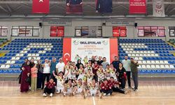 Hendek Şehit Mahmutbey Ortaokulu Türkiye 3.sü oldu