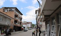 Hendek’te Remzi Efendi Caddesi Modern Aydınlatmaya Kavuşuyor
