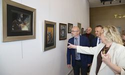 Zehra Çalışal Resim Sergisi Sanatseverlerle Buluştu