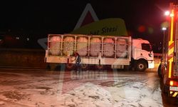 Hendek’te Asit Kamyonu Sızıntısı, 2 Yaralı