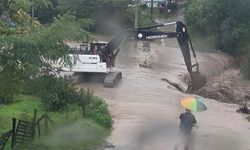 Hendek’te Yoğun Yağışa Karşı Hendek Belediyesi Ekipleri Seferber Oldu