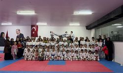 Hendek’te 110 Karateci Üst Kuşağa Terfi Etti