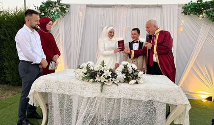 Ezginur ve Melih’ten Ömürlük imza