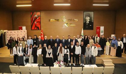 İyi İnsan Nasıl Yetişir?  Konulu Konferans Yoğun Katılımla Gerçekleşti