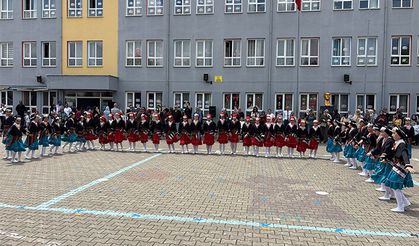 Noksel İlkokulu’nda Anneler Günü Coşkuyla Kutlandı