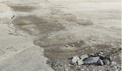 Vatandaşlar Yetkililere Seslendi; Yollar Kazılıyor, Kapatılmıyor