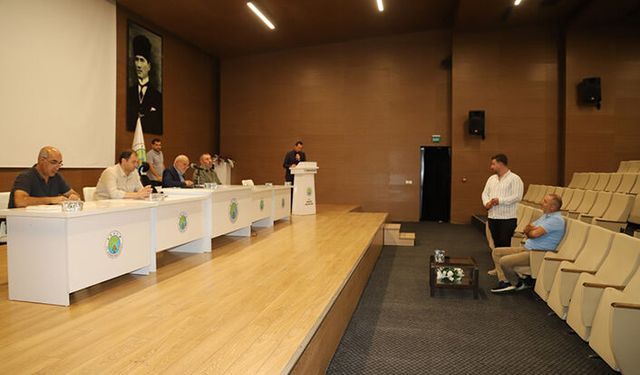 Hendek Belediyesi İşyerlerinin Kiralama İhalesi Yapıldı