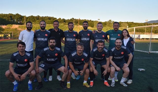 Kayalar 6 Gollü Galibiyetle Grubu Lider Tamamladı