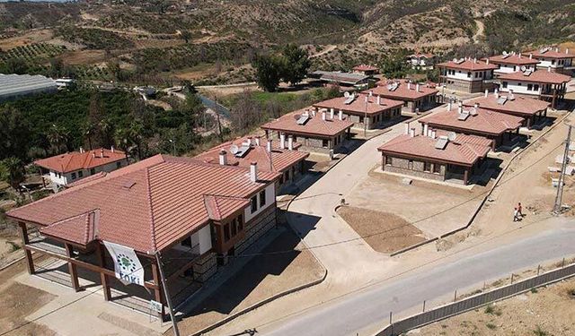 Hendek İlk Evim Arsa Hak Sahipleri Toplanıyor