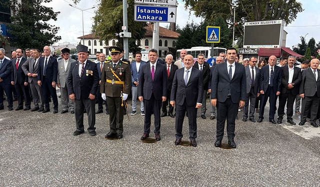 Zaferin 104. Yılı Hendek’te Coşkuyla Kutlandı