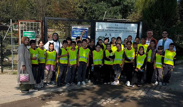 Minik Öğrencilerden Can Dostlarımıza Anlamlı Ziyaret
