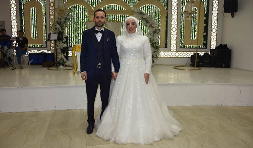 Mutluluğa Yelken Açtılar