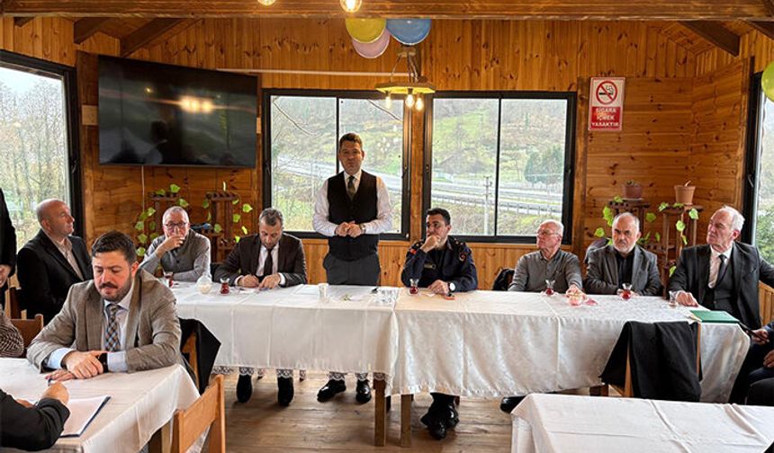 İlçe Protokolü Çukurhan’da Vatandaşlarla Buluştu
