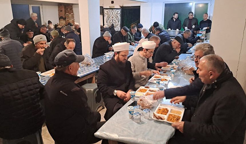 Hendek Dikmen’de 500 Kişilik İftar