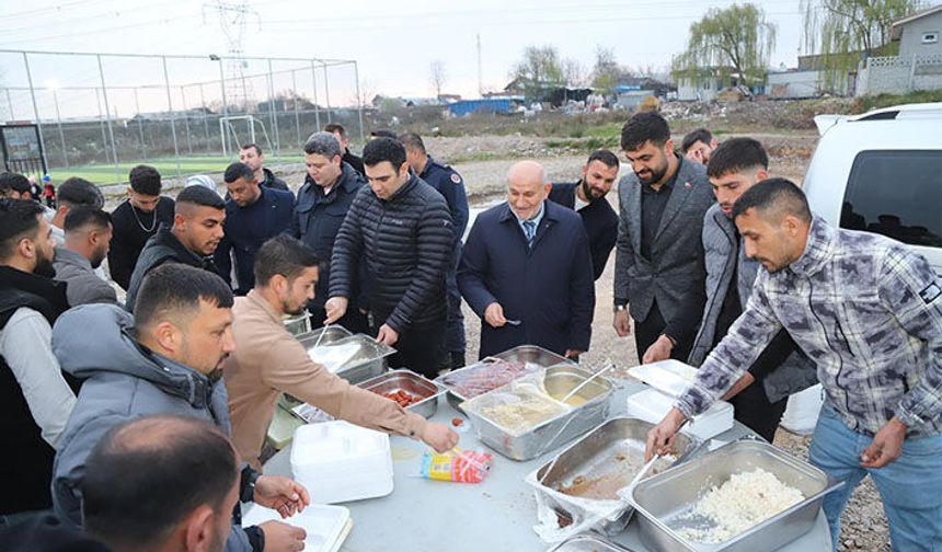 Hendek Protokolü Turanlar Mahallesi İftar Programında Buluştu…