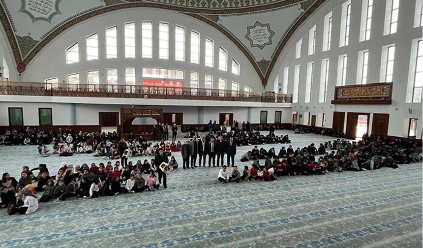 Hendek’te ÇEDES Projesi Yıl Sonu Şenliği Gerçekleştirildi…