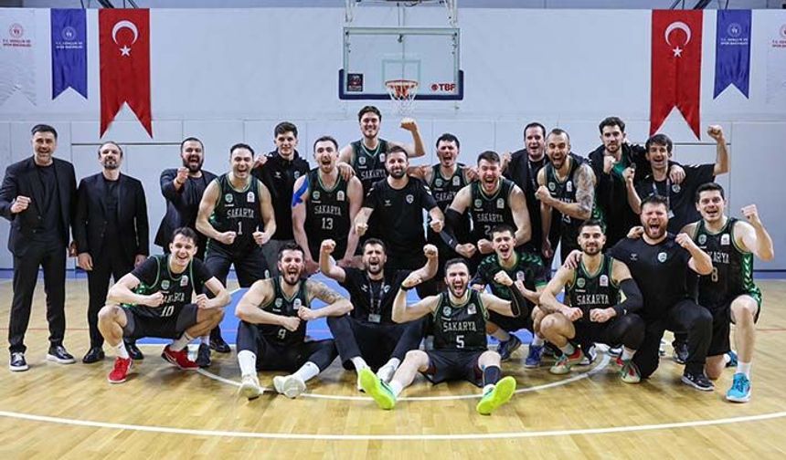 Büyükşehir Basketbol 1. Lig’e yükseldi