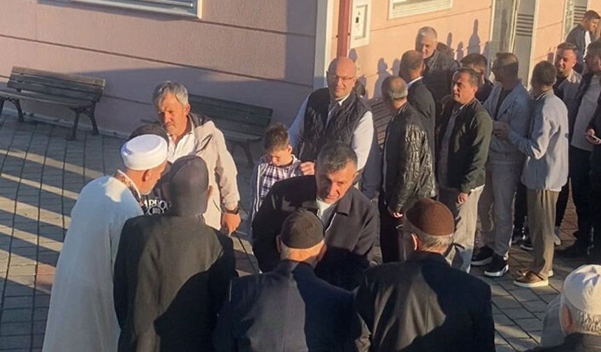 Oğuz Alkaş, Kurban Bayramı’nda Karatoprak Mahallesi’nde