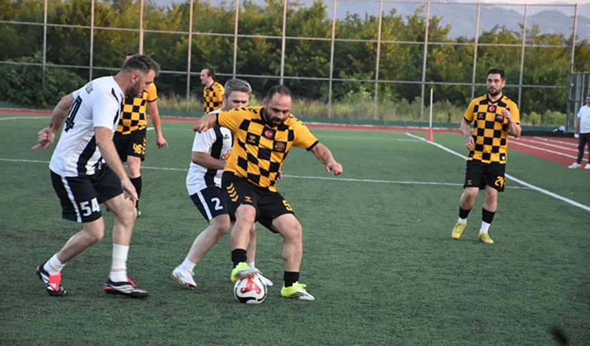 Yıldız Ticaret 3 Golle Çeyrek Finalde