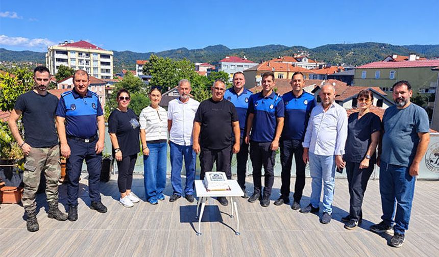 Hendek Berberler ve Kuaförler Odası’ndan Zabıta Haftası ziyareti
