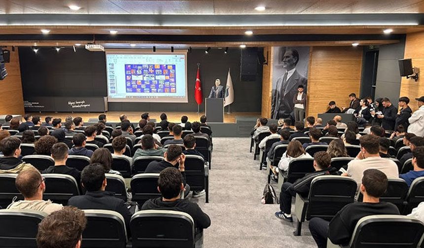 Kaymakam Gökpınar, Hendek MYO’da İlk Ders Etkinliğine Katıldı