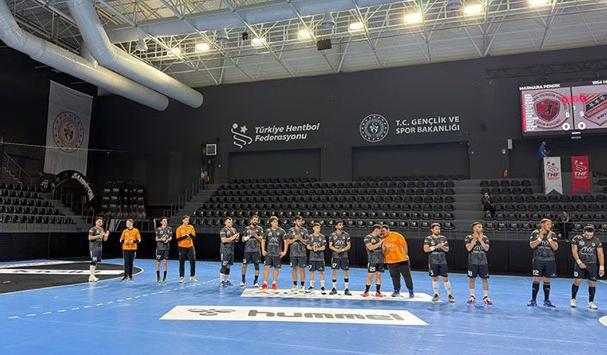 1954 Hendek Spor Kulübü İstanbul Deplasmanında Mücadelesiyle Takdir Topladı